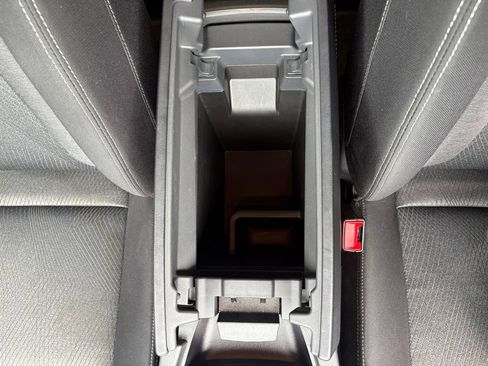 Certified 2024 Nissan Rogue SV image 22