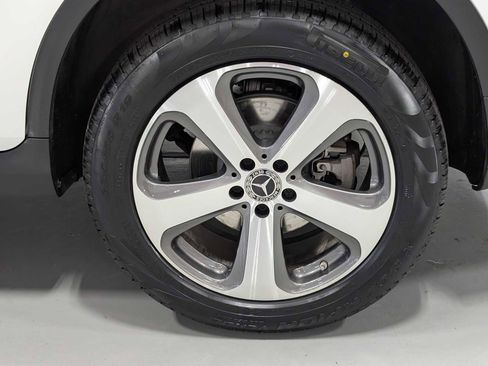 Used 2019 Mercedes-Benz GLC 300 4MATIC Coupe image 3