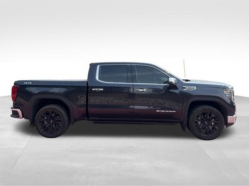 Used 2025 GMC Sierra 1500 SLT w/ SLT Convenience Package AWD/4WD image 9