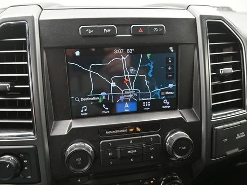 Used 2018 Ford F150 XLT w/ Equipment Group 302A Luxury AWD/4WD image 9