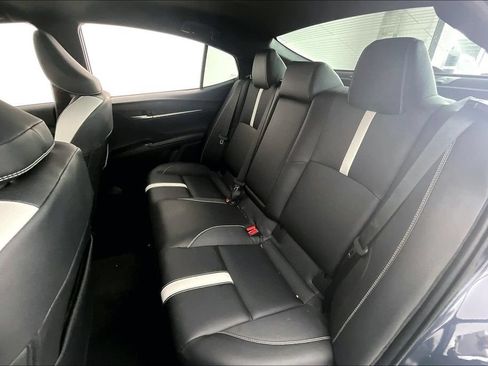 Used 2026 Toyota Camry SE w/ Convenience Package FWD image 29