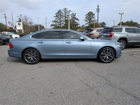 Used 2018 Volvo S90 T5 Momentum w/ Convenience Package image 3