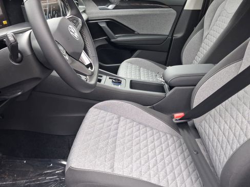 New 2026 Volkswagen Tiguan S AWD/4WD image 16