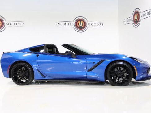 Used 2016 Chevrolet Corvette Stingray Coupe w/ Carbon Flash Badge Package image 5