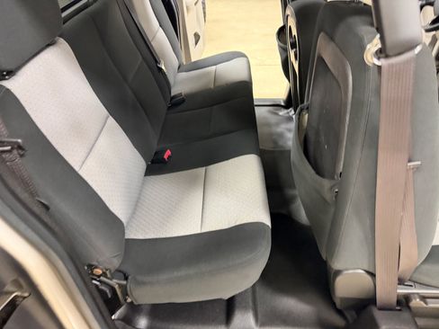 Used 2009 GMC Sierra 1500 W/T w/ SL Package RWD image 28
