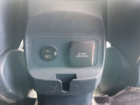 Used 2024 Ford Maverick Lariat FWD image 17