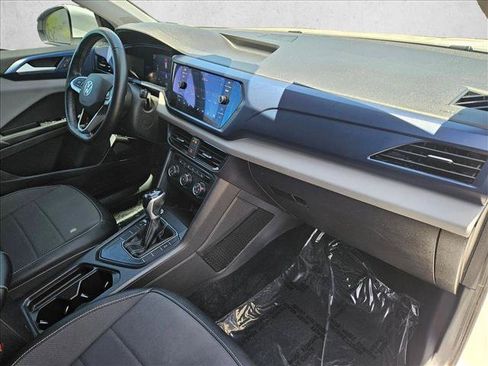 Used 2022 Volkswagen Taos SE FWD image 21