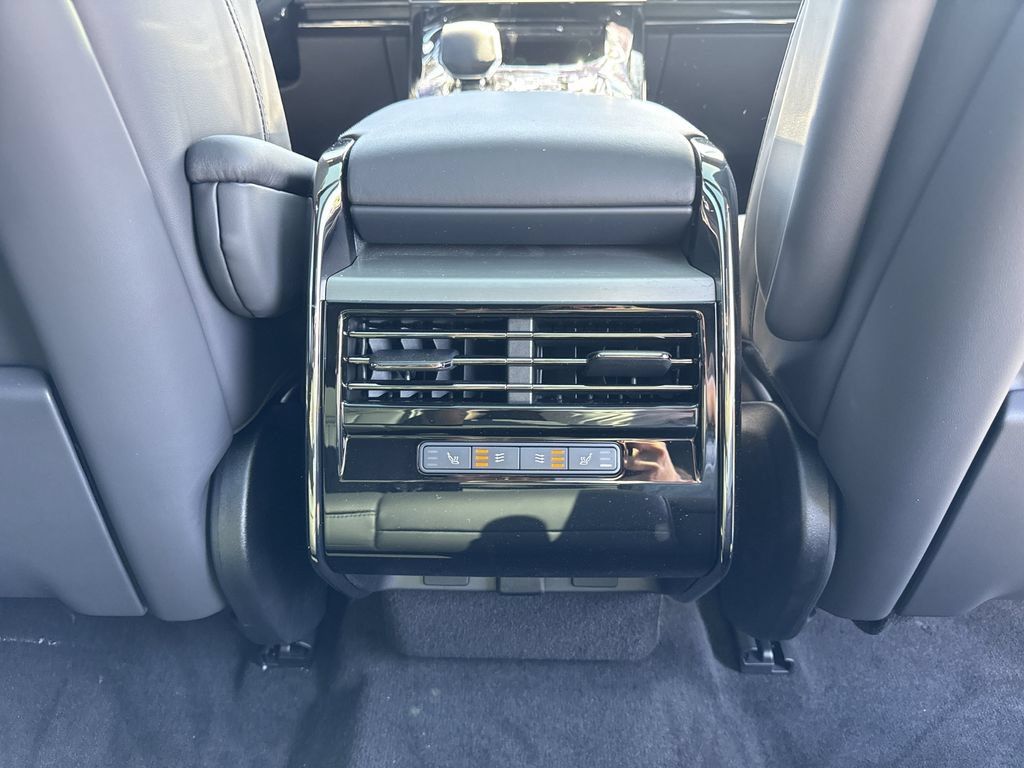 New 2025 Land Rover Range Rover Sport Dynamic SE AWD/4WD image 21