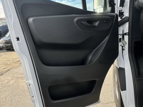Used 2024 Mercedes-Benz Sprinter 2500 image 31