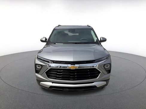 Used 2025 Chevrolet TrailBlazer LT FWD image 4
