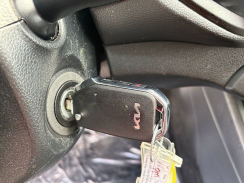Used 2024 Kia Forte LXS image 21