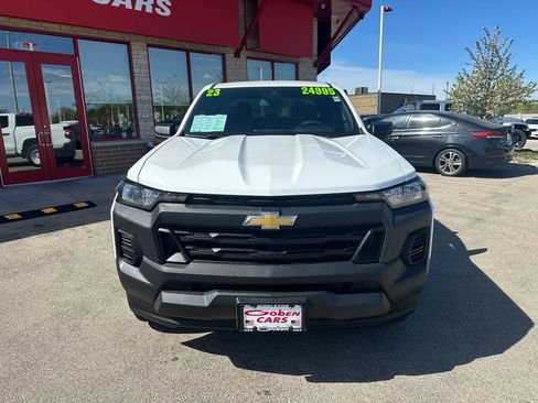 Used 2023 Chevrolet Colorado W/T RWD image 2