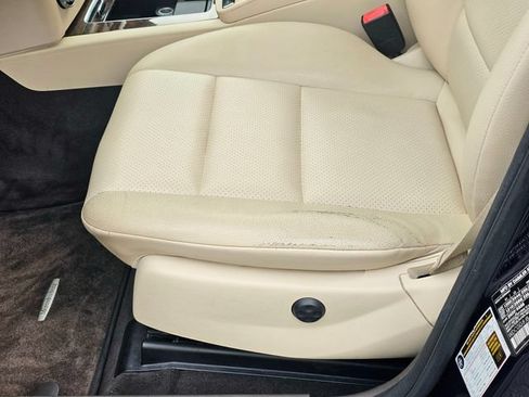 Used 2015 Mercedes-Benz GLK 350 4MATIC image 18