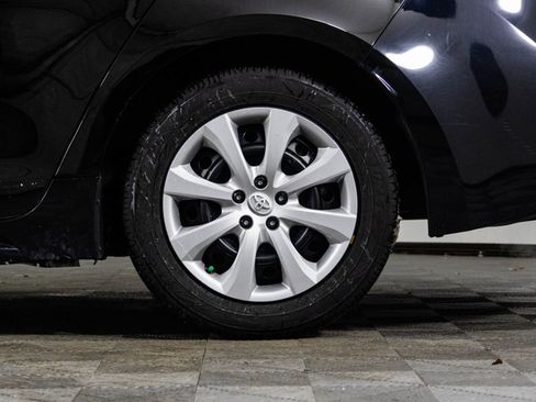 Used 2024 Toyota Corolla LE image 40