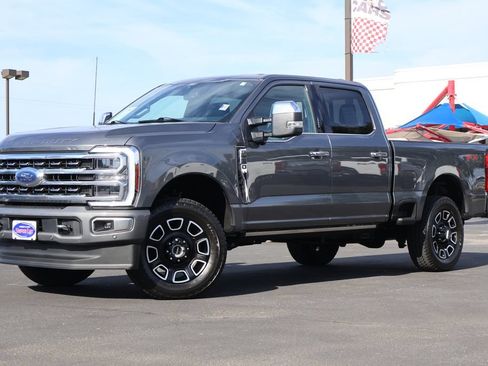 Used 2024 Ford F250 Platinum w/ FX4 Off-Road Package AWD/4WD image 21