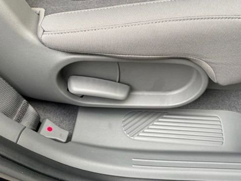 Used 2025 Hyundai Ioniq 5 SE image 25