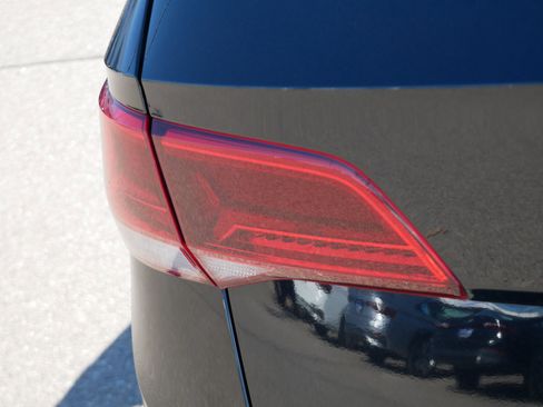 Used 2024 Volkswagen Taos SE image 17