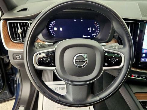 Used 2022 Volvo XC60 B5 Inscription w/ Advanced Package FWD image 13