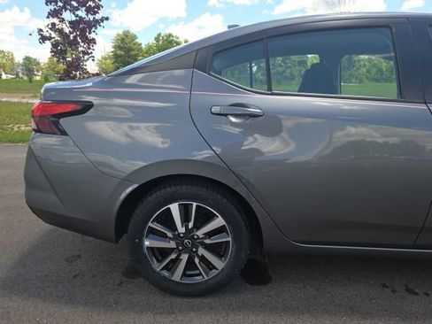 Used 2024 Nissan Versa SV FWD image 7