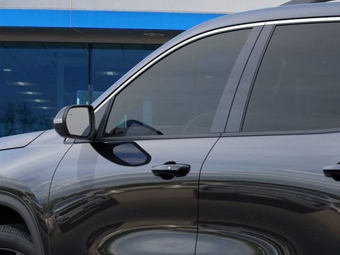 New 2026 Chevrolet Traverse LT w/ Driver Confidence Package image 12