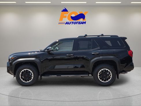 New 2026 Toyota 4Runner TRD Off-Road AWD/4WD image 2