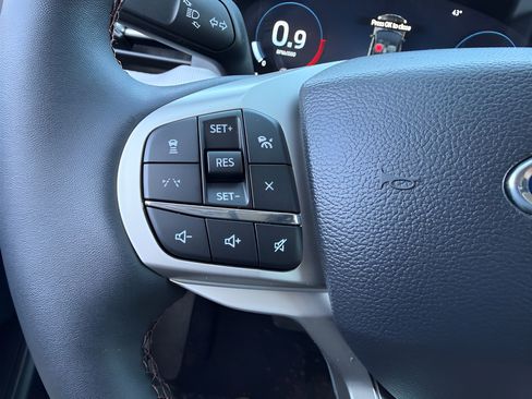 New 2026 Ford Explorer Active w/ Active Comfort Package AWD/4WD image 23