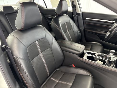 Used 2023 Nissan Altima 2.5 SR image 13