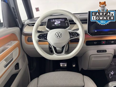 Used 2025 Volkswagen ID. Buzz 1st Edition image 16