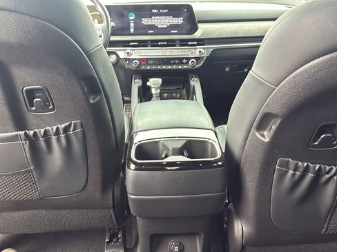 Used 2024 Kia Telluride SX X-Line AWD/4WD image 17