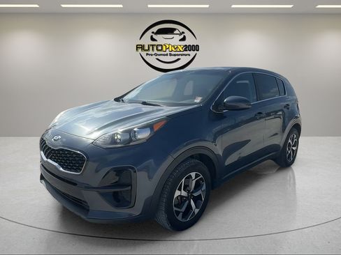 Used 2020 Kia Sportage LX FWD image 3