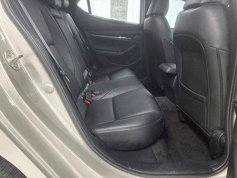 Used 2024 MAZDA MAZDA3 s FWD image 19