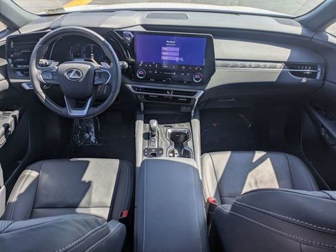 Used 2024 Lexus RX 350 w/ Convenience Package image 28