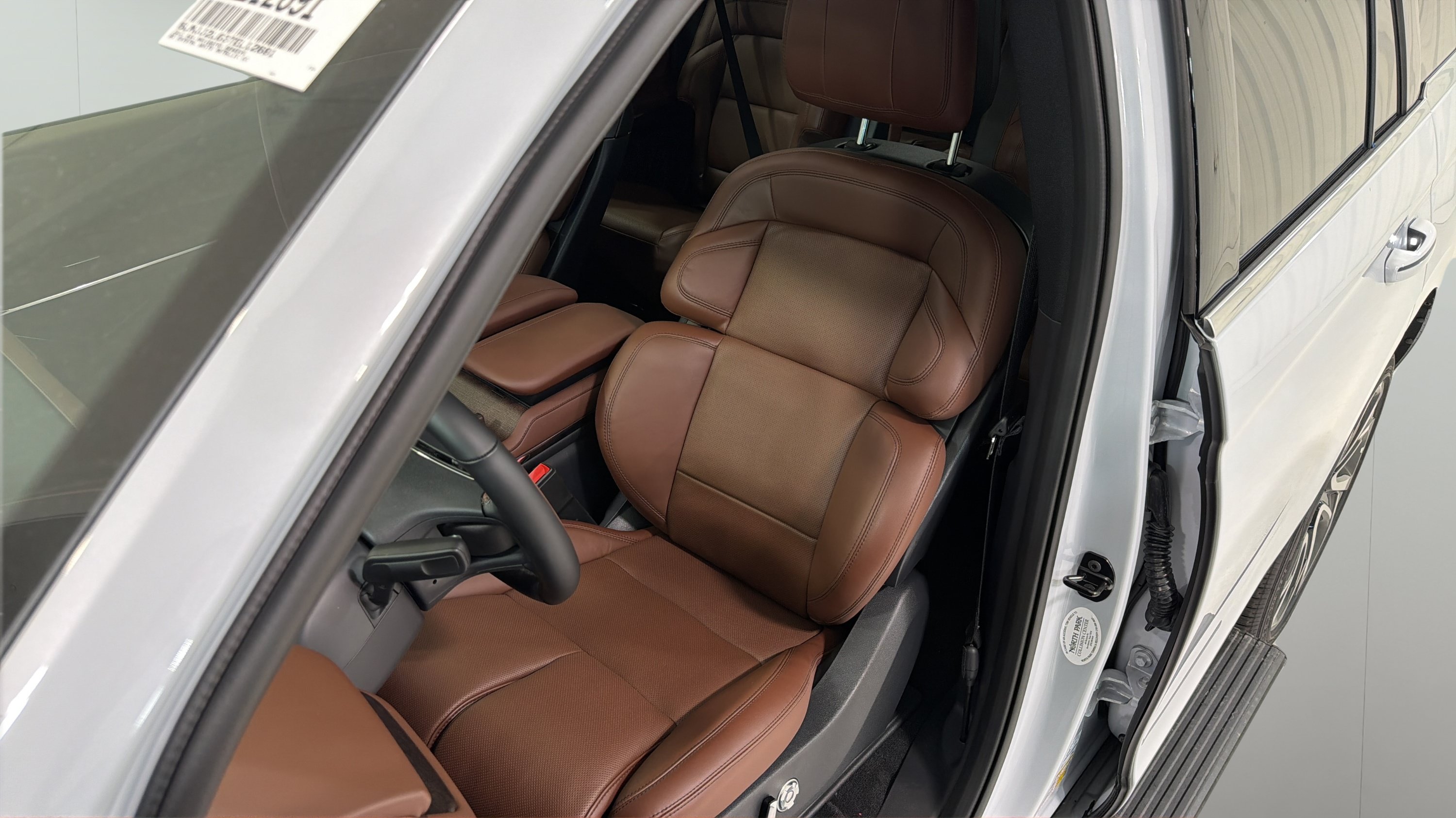 New 2026 Lincoln Navigator Reserve AWD/4WD image 9