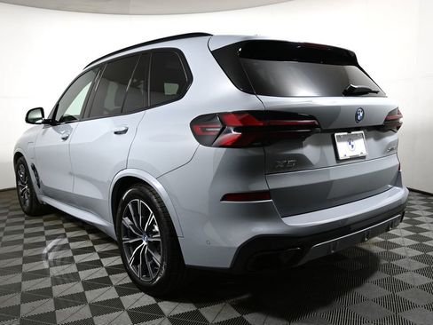 Certified 2025 BMW X5 xDrive50e w/ M Sport Package image 5