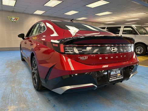 Used 2025 Hyundai Sonata SEL image 9