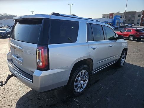 Used 2019 GMC Yukon Denali image 7
