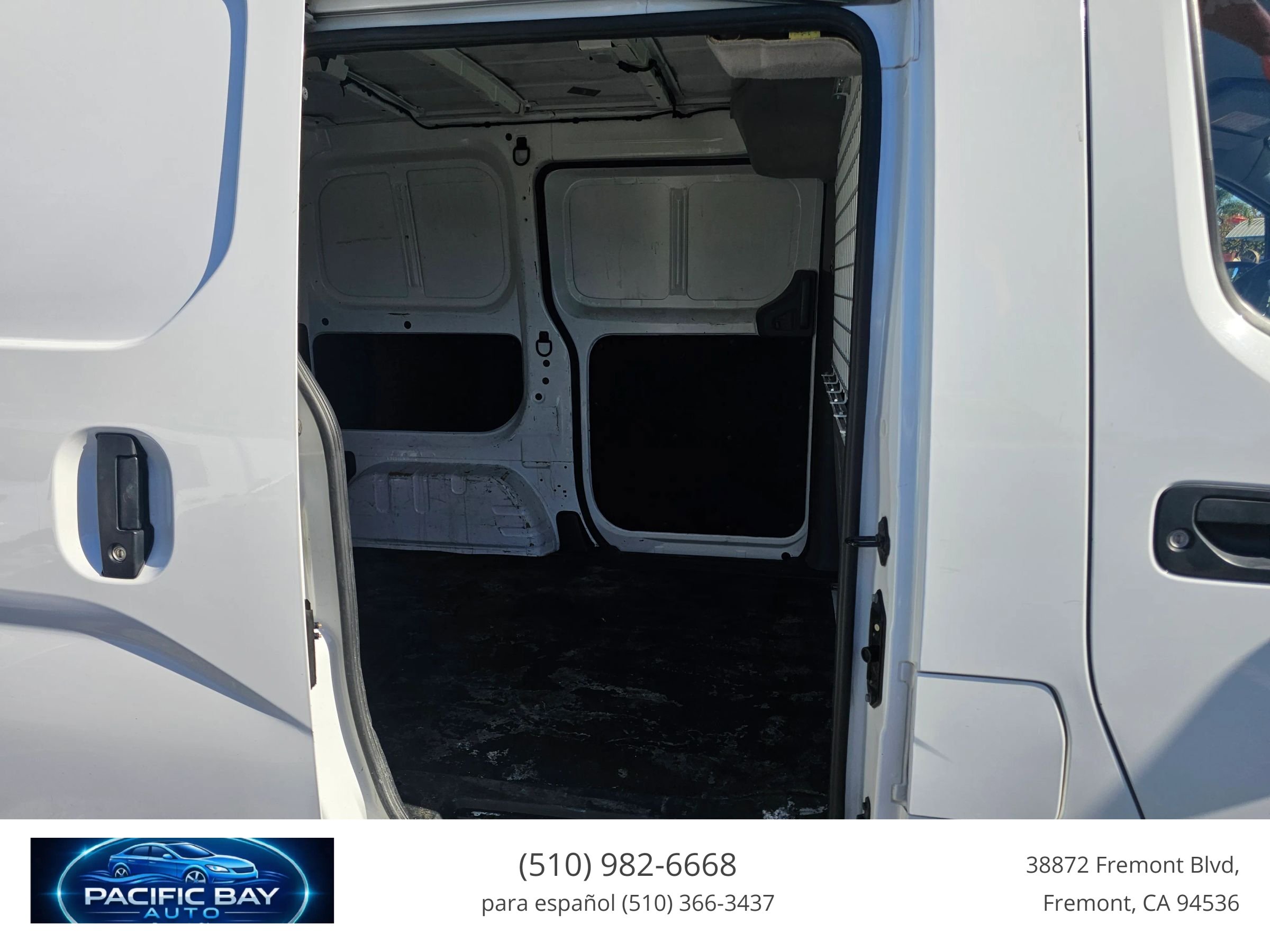 Used 2020 Nissan NV200 S w/ Back Door Glass Package FWD image 17