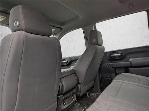 Used 2022 Chevrolet Silverado 2500 W/T w/ Gooseneck/5TH Wheel Package image 11