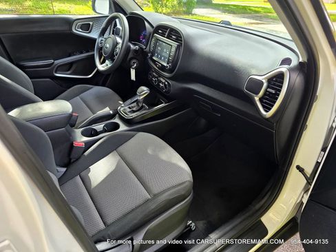 Used 2021 Kia Soul LX FWD image 22