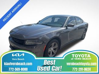 Used 2016 Dodge Charger SXT w/ Navigation & Travel Group video 1