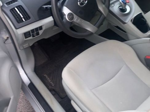 Used 2014 Toyota Prius Three image 5