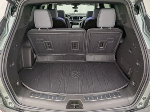 Used 2022 Buick Enclave Premium w/ Experience Buick Package AWD/4WD image 33