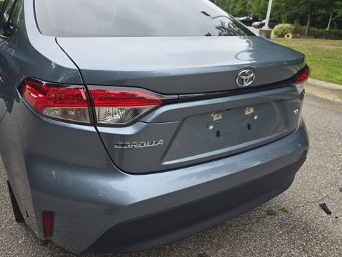 Used 2025 Toyota Corolla LE FWD image 31