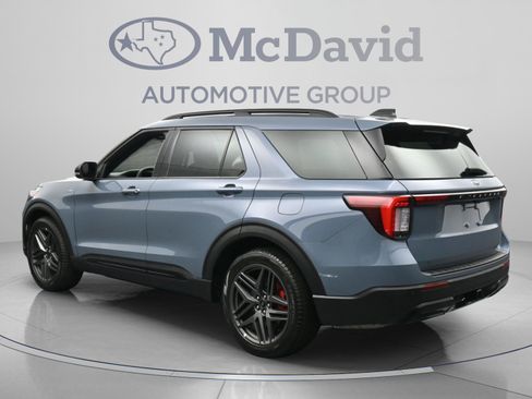 Used 2025 Ford Explorer ST-Line w/ Premium Package RWD image 6