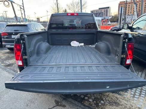 Used 2016 RAM 1500 Express image 25