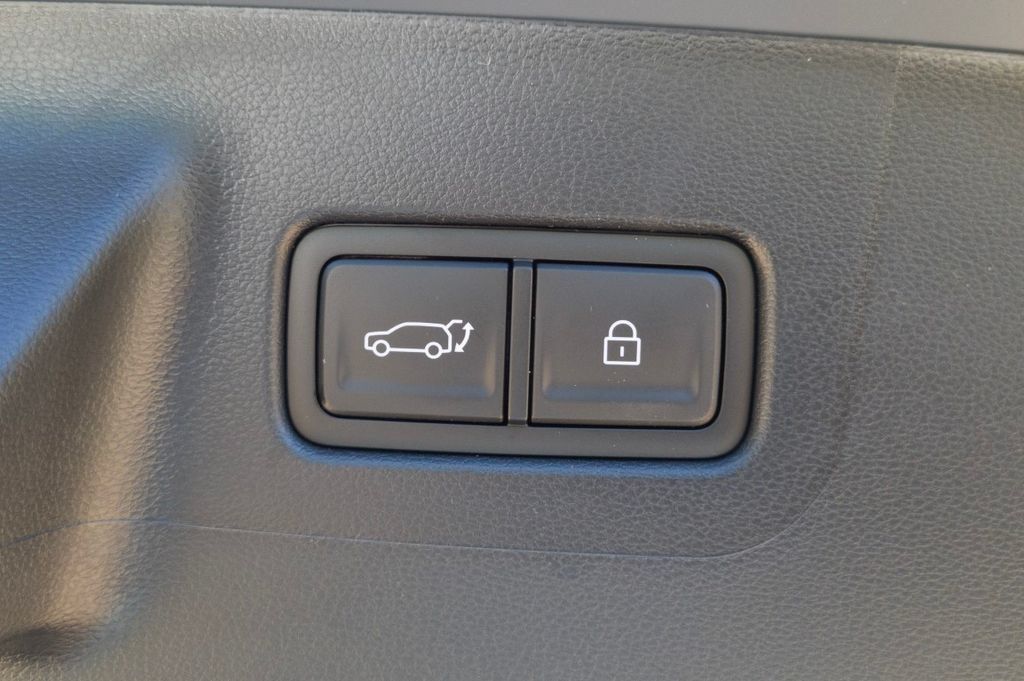 New 2027 Hyundai Santa Fe Calligraphy FWD image 9