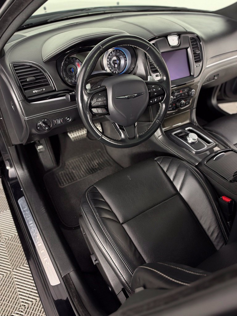 Used 2023 Chrysler 300 C RWD image 24