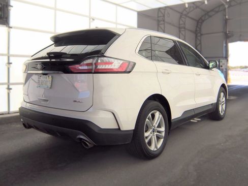 Used 2020 Ford Edge SEL w/ Convenience Package FWD image 2