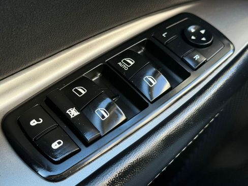 Used 2018 Dodge Journey Crossroad image 24