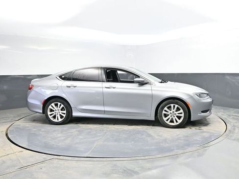 Used 2015 Chrysler 200 Limited w/ Convenience Group image 11
